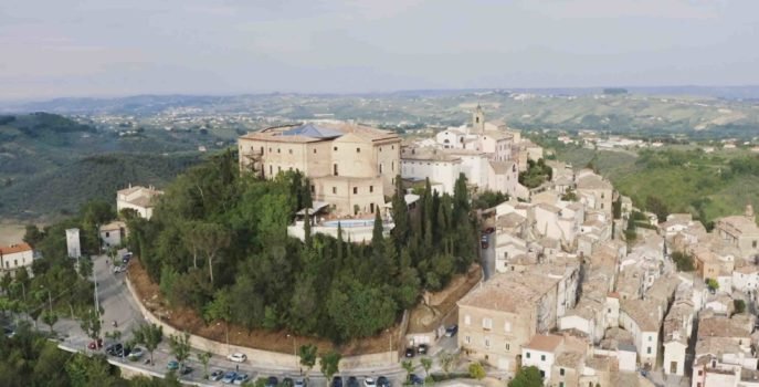 Loreto Aprutino Italië castle kasteel italy dream wedding destination